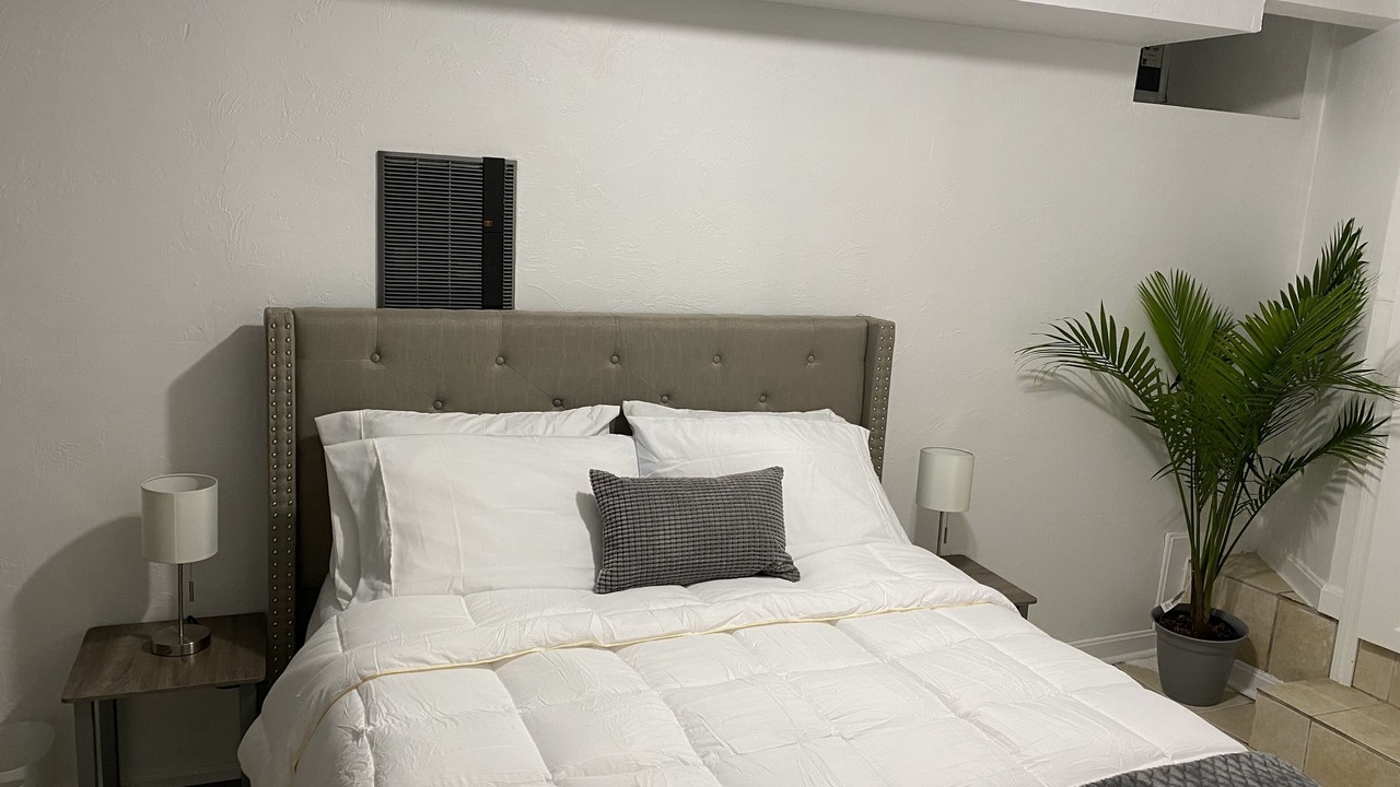 Photo of Bedroom in Metropolitan Hill - Beech Street