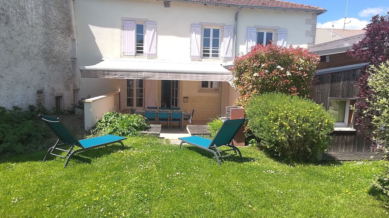 Photo of Patio Balcony in Attigneville