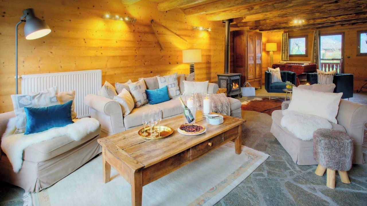 Photo of Livingroom in Thones