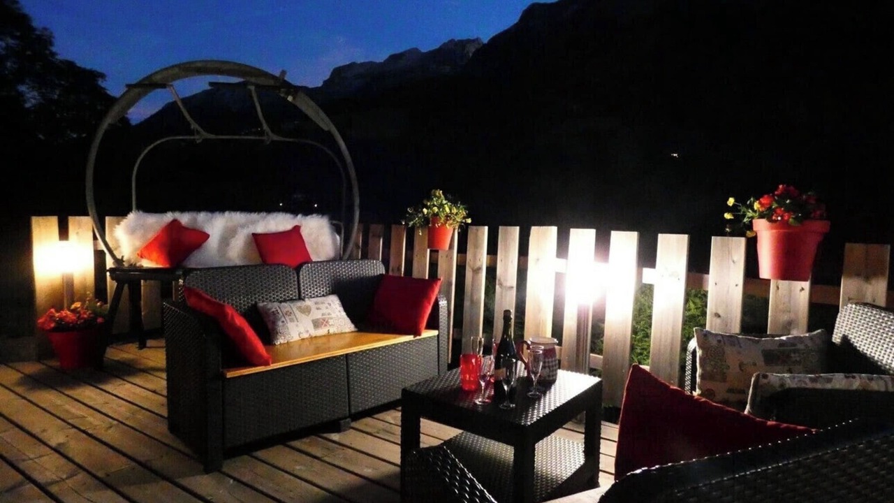 Photo of Patio Balcony in Thones