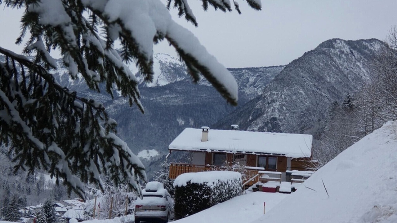 Photo of Outdoor in Thones