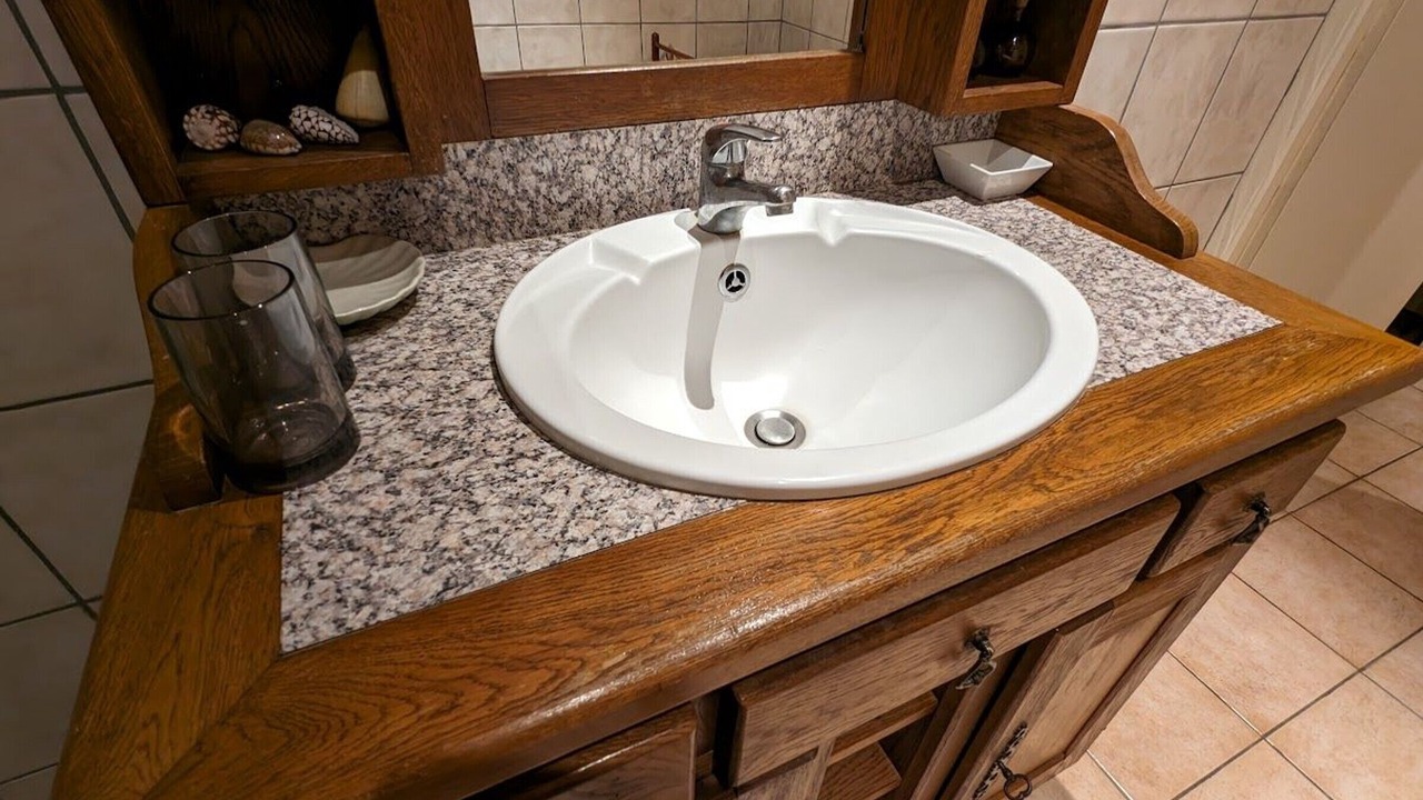 Photo of Bathroom in Saint-Ouen-les-Parey