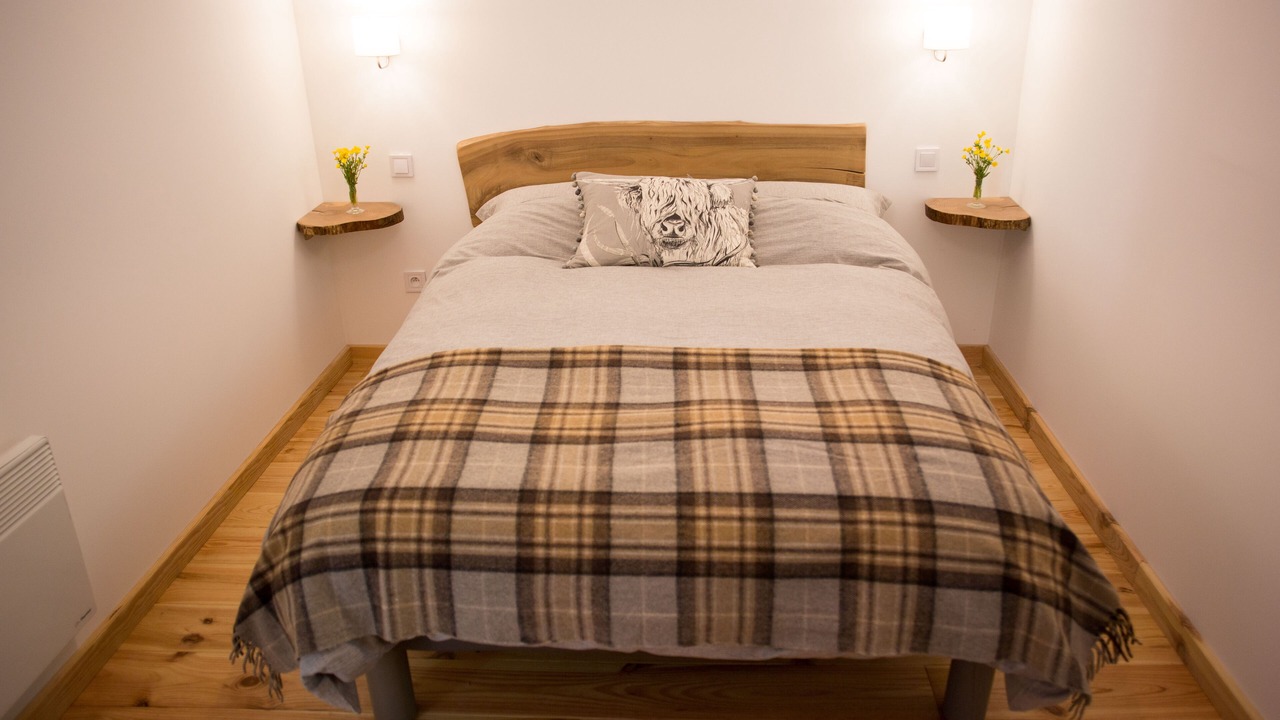 Photo of Bedroom in Saint-Alban-des-Hurtieres