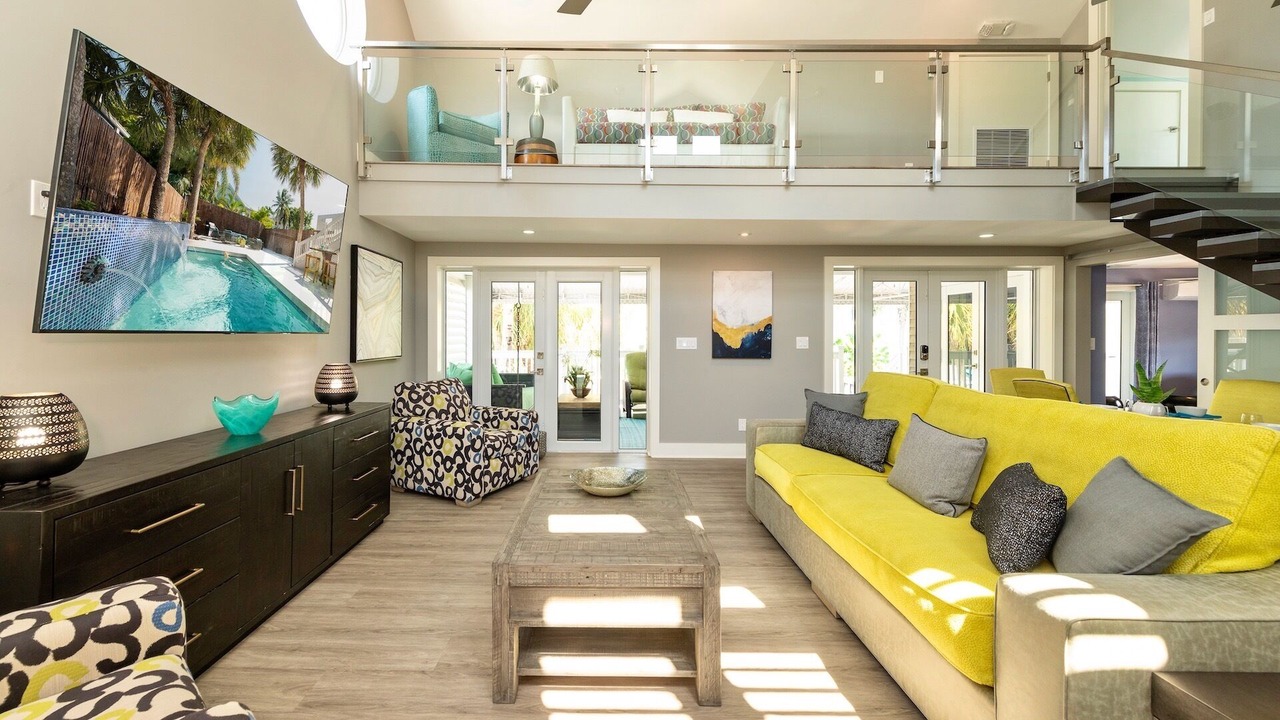 Photo of Livingroom in Downtown