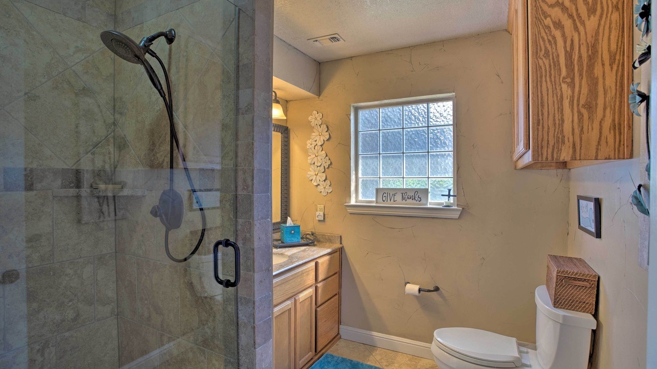 Photo of Bathroom in Granbury
