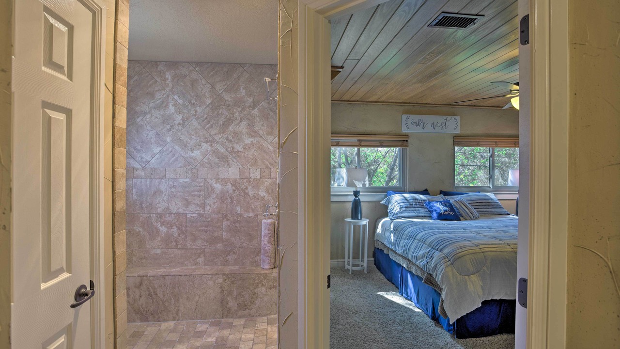 Photo of Bathroom in Granbury