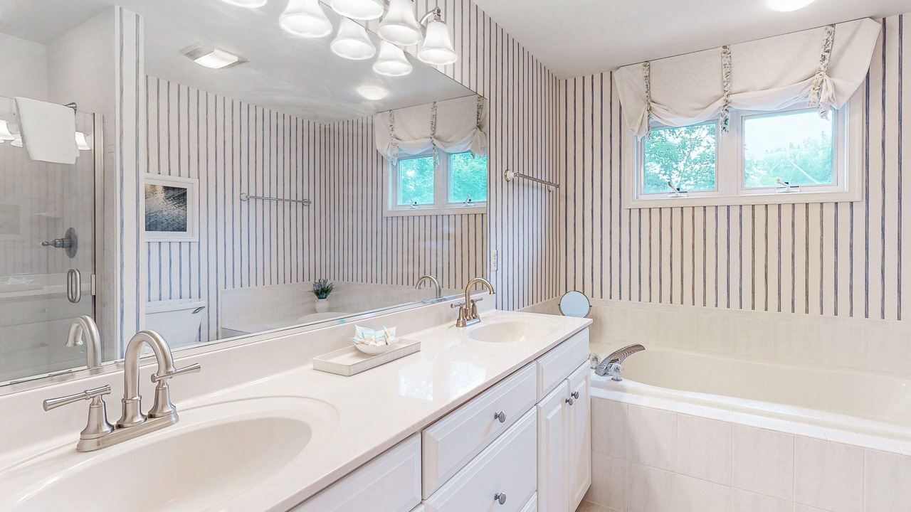 Photo of Bathroom in Bethany Beach