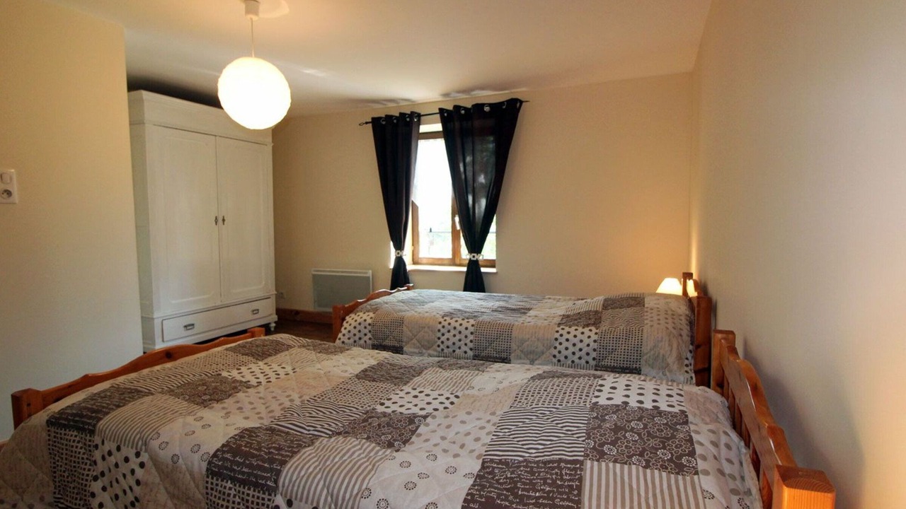 Photo of Bedroom in Rehaupal
