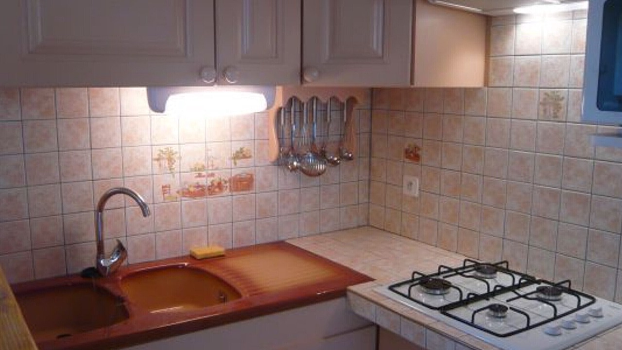 Photo of Kitchen in Taintrux