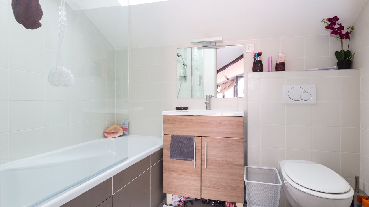 Photo of Bathroom in Parchamp–Albert Kahn