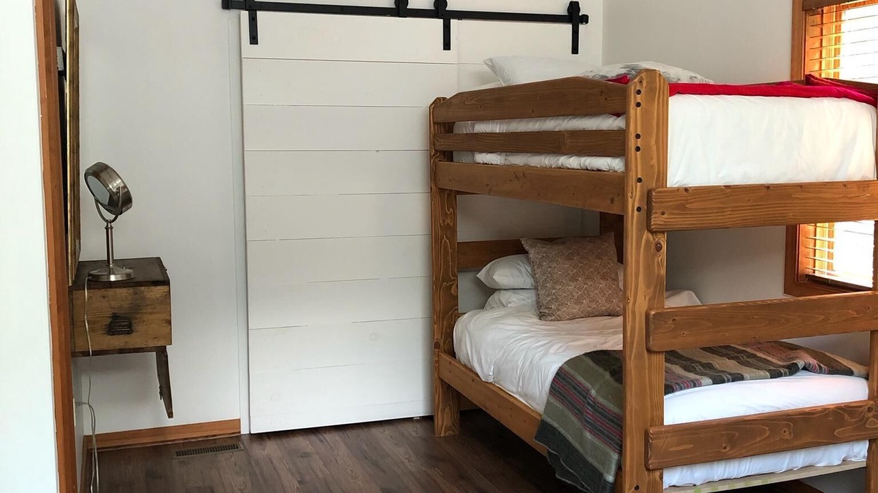 Photo of Others in Rowland