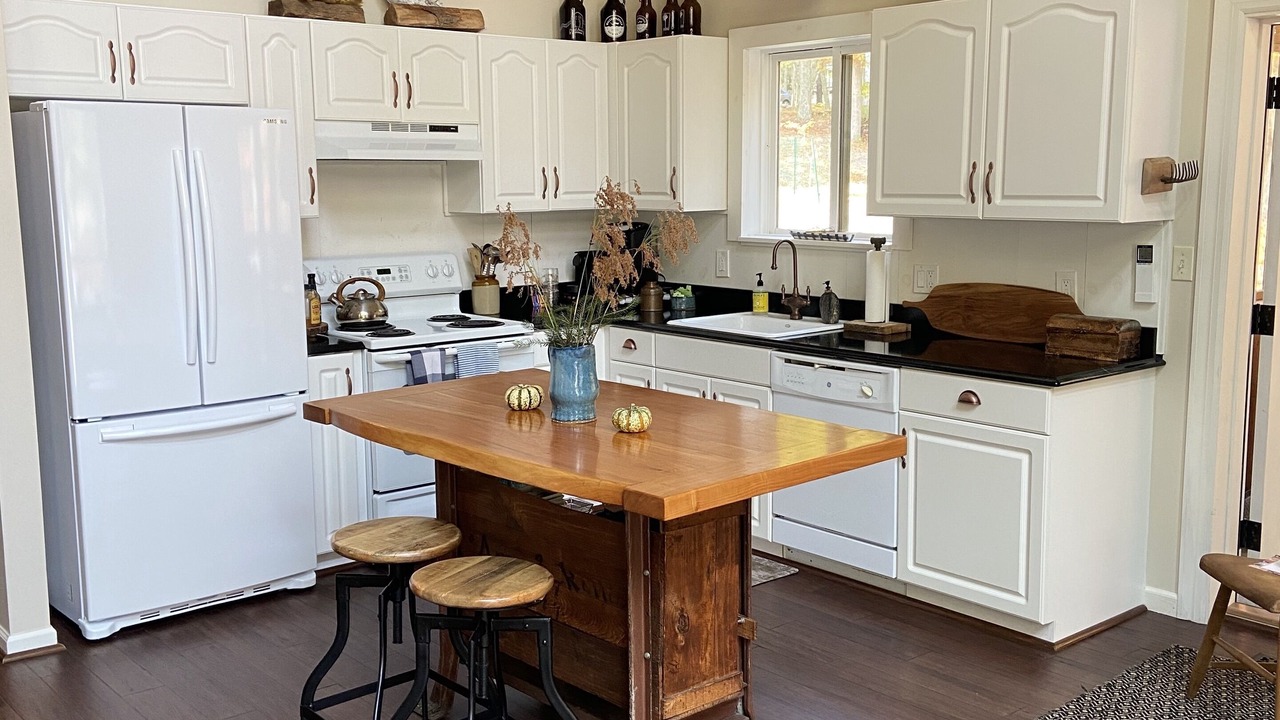 Photo of Others in Rowland