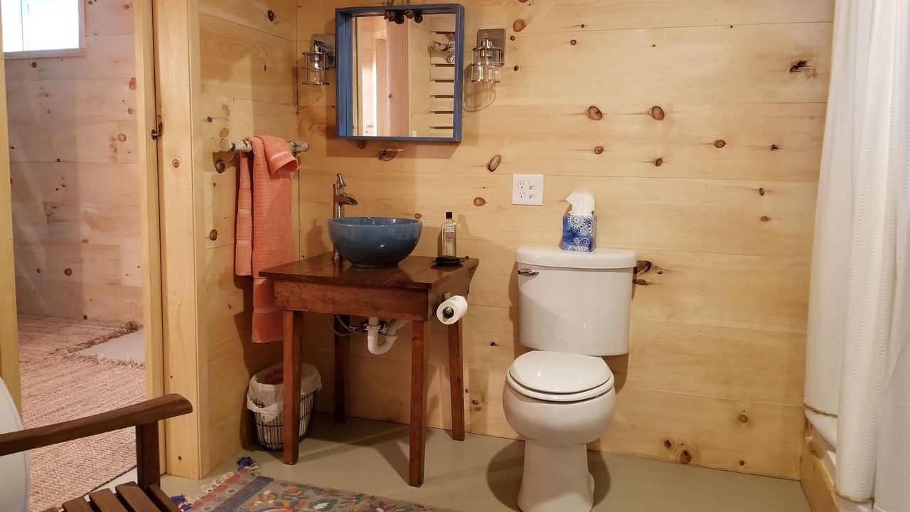 Photo of Bathroom in Rowland