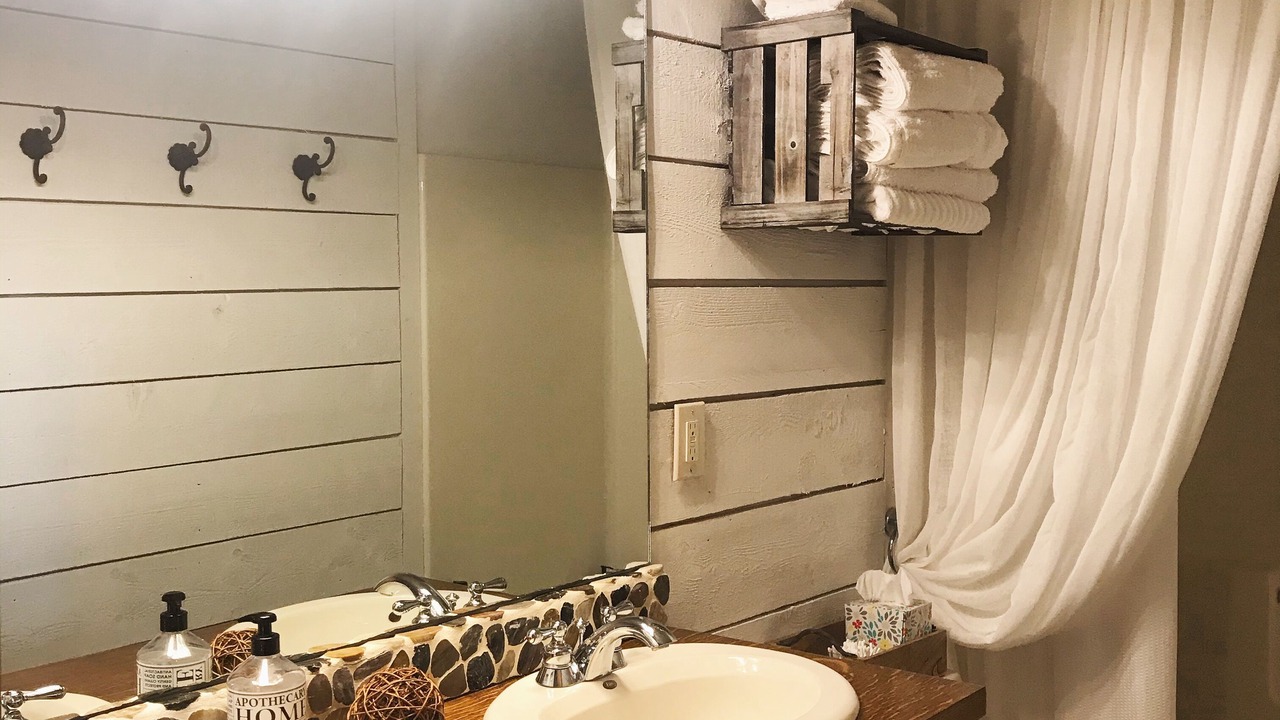 Photo of Bathroom in Rowland