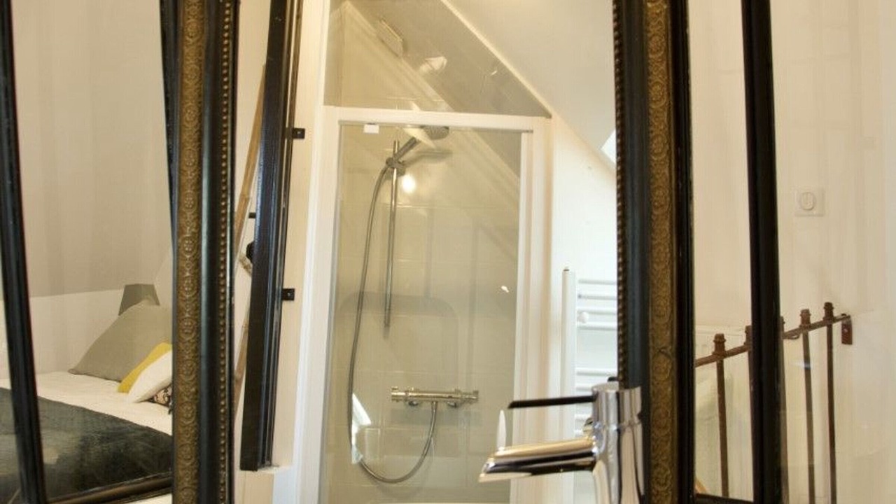 Photo of Bathroom in Louplande