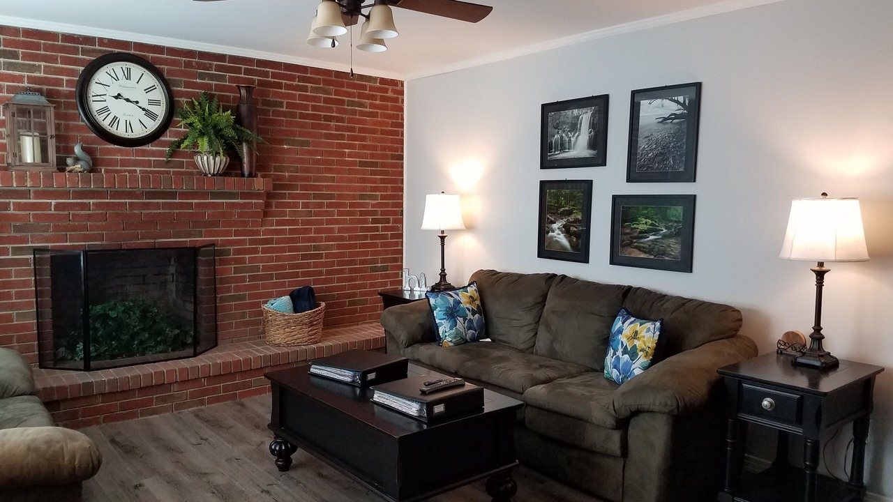 Photo of Livingroom in Cookeville