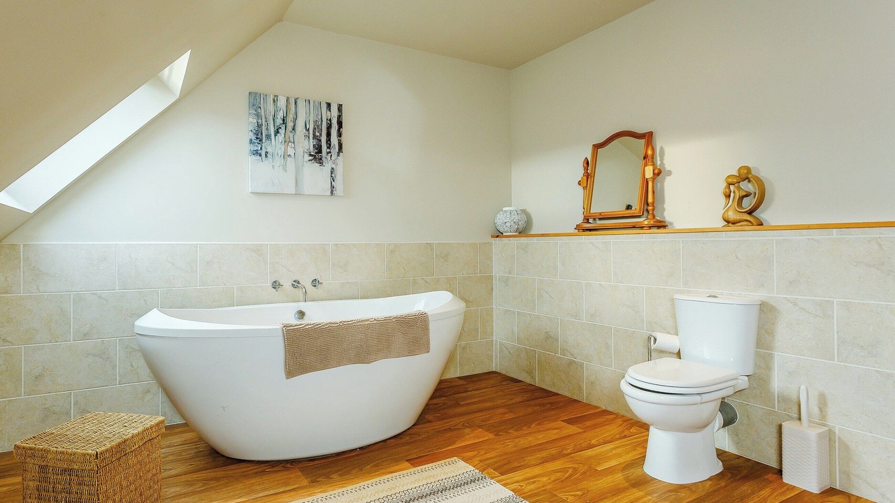 Photo of Bathroom in Lairg