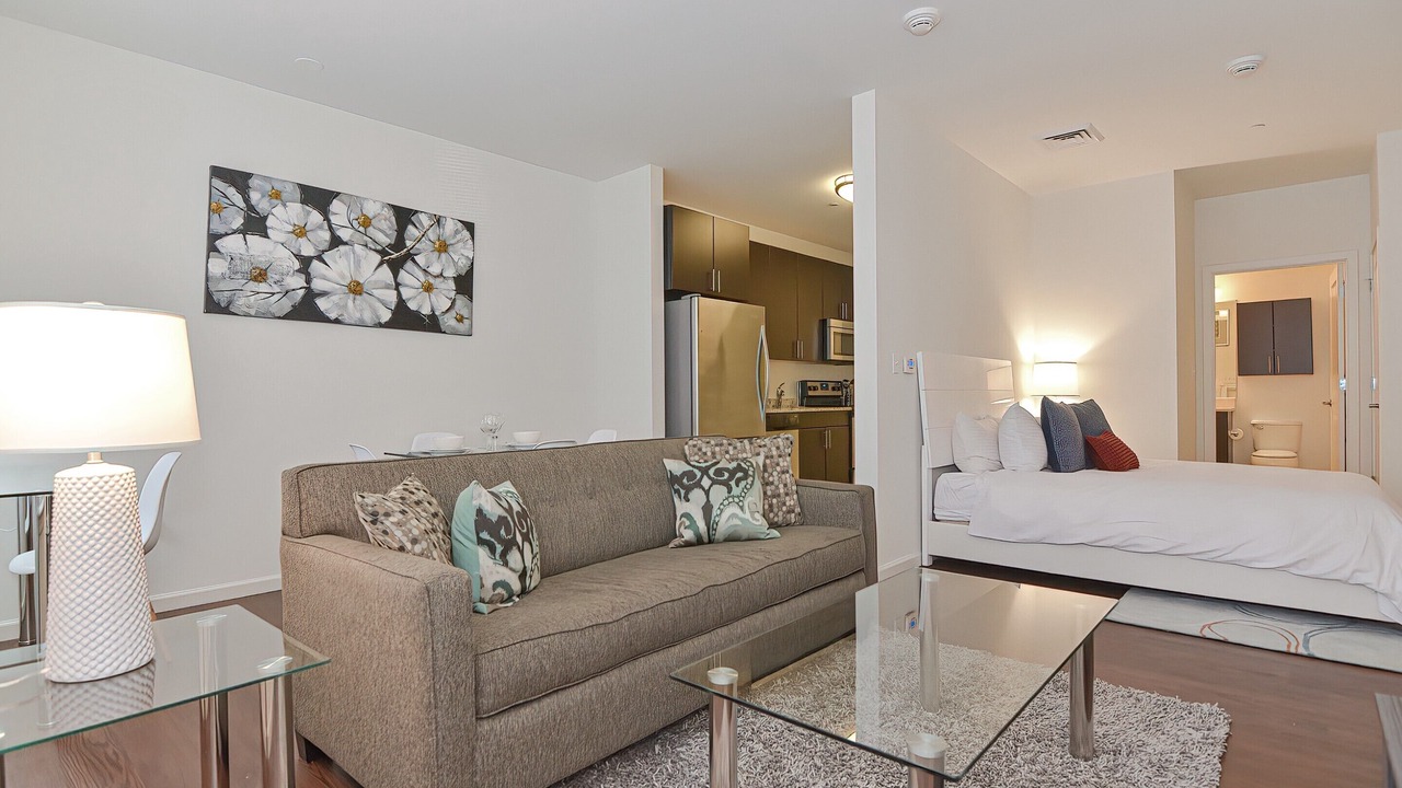 Photo of Livingroom in Central-Maverick Square - Paris Street