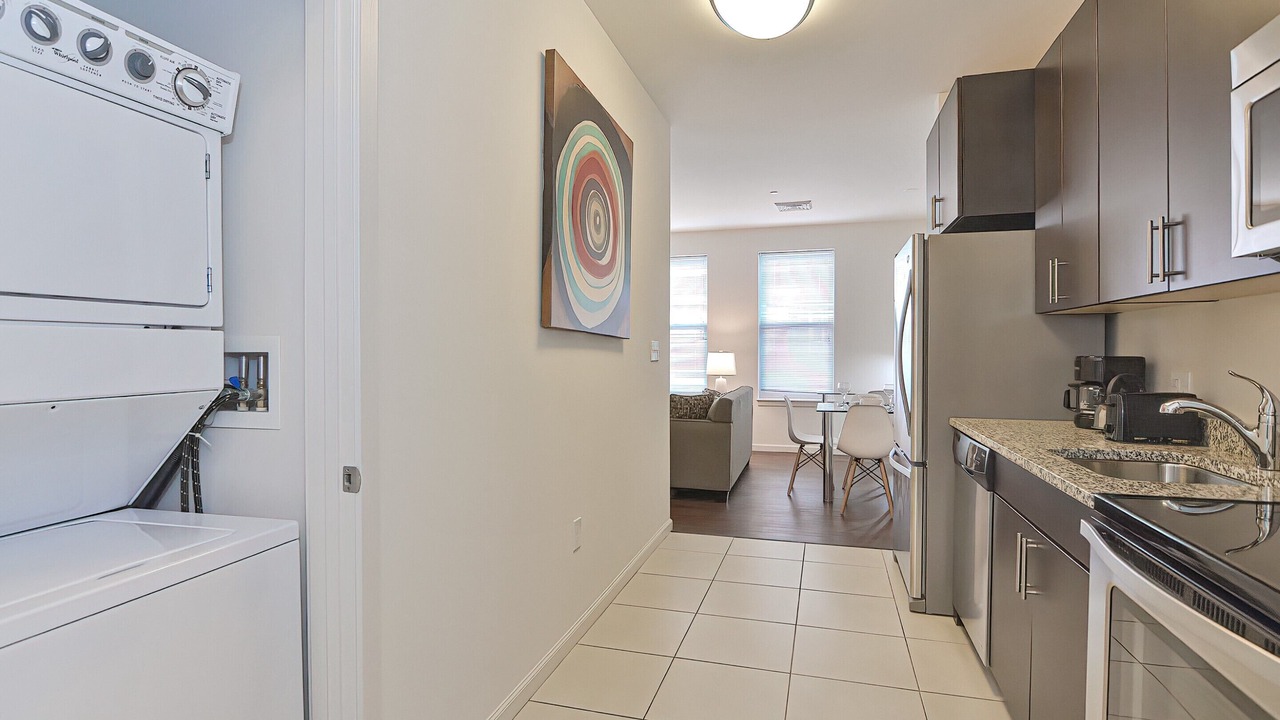 Photo of Others in Central-Maverick Square - Paris Street