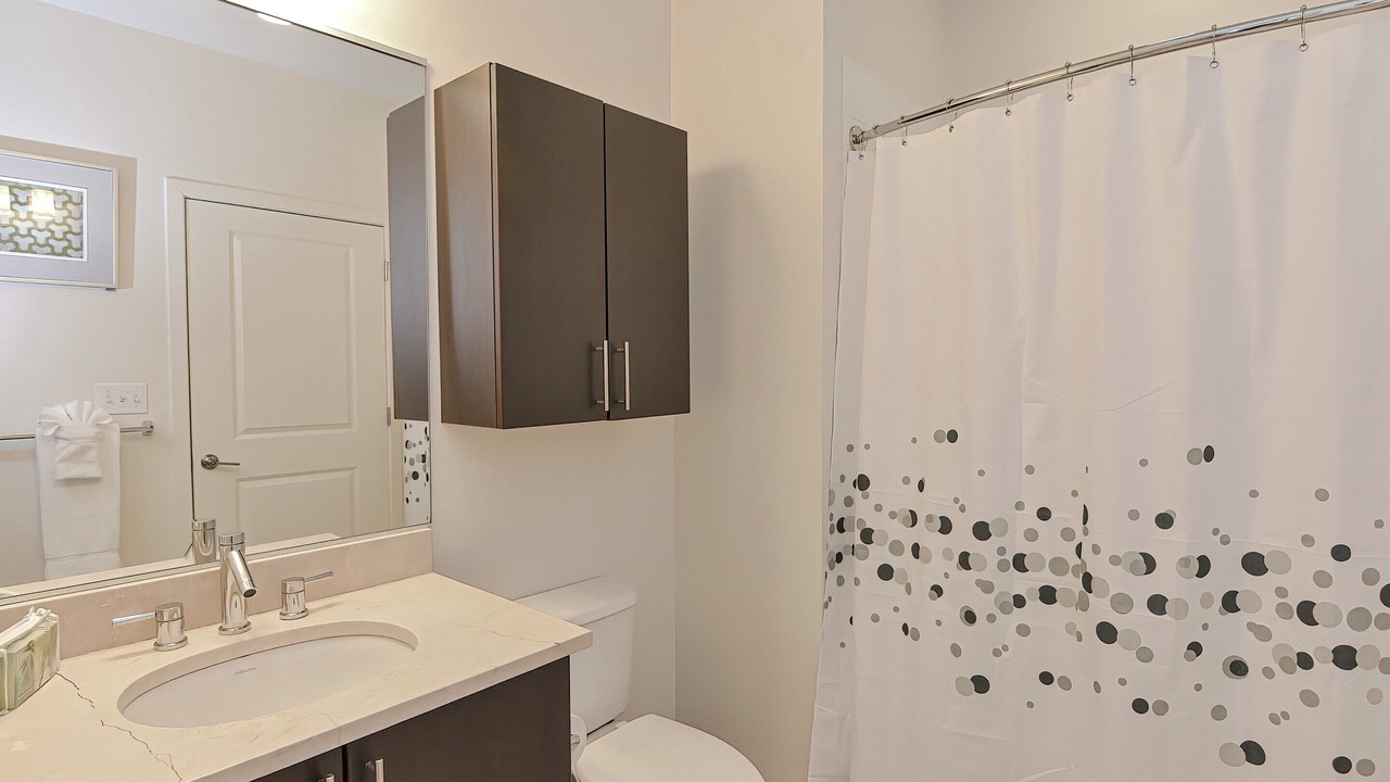 Photo of Bathroom in Central-Maverick Square - Paris Street