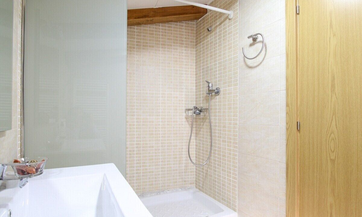 Photo of Bathroom in Colomers