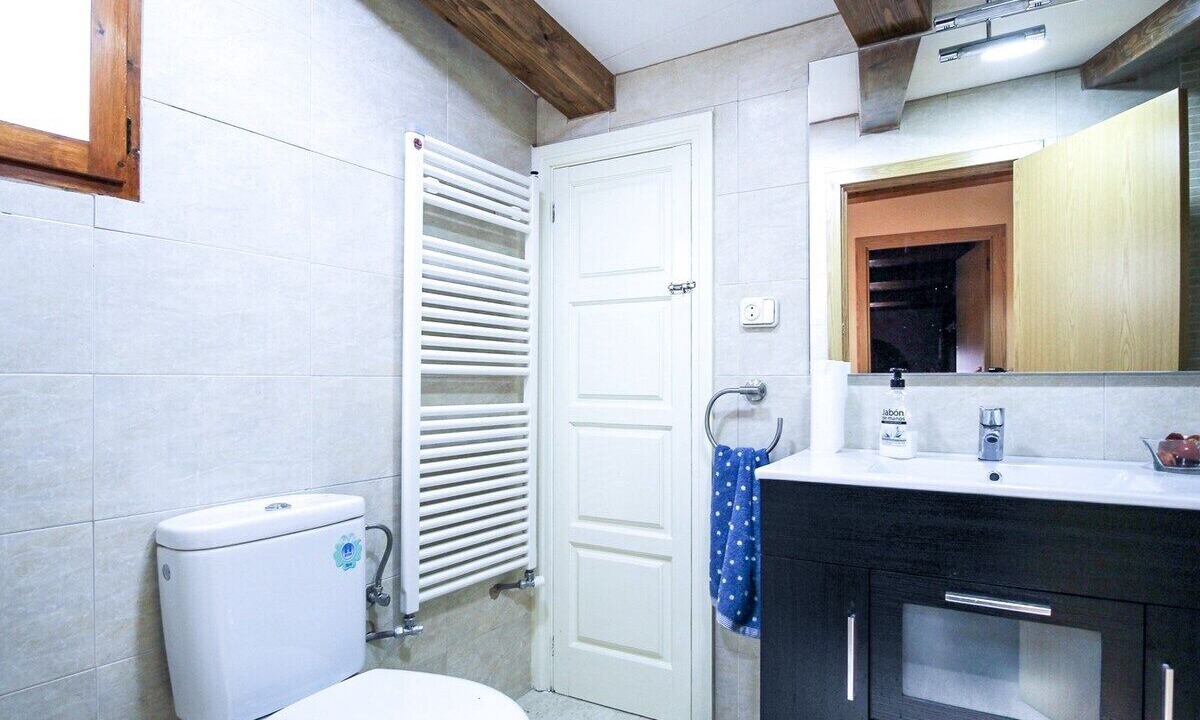 Photo of Bathroom in Colomers