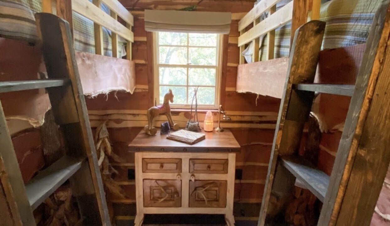 Photo of Bedroom in Dennis