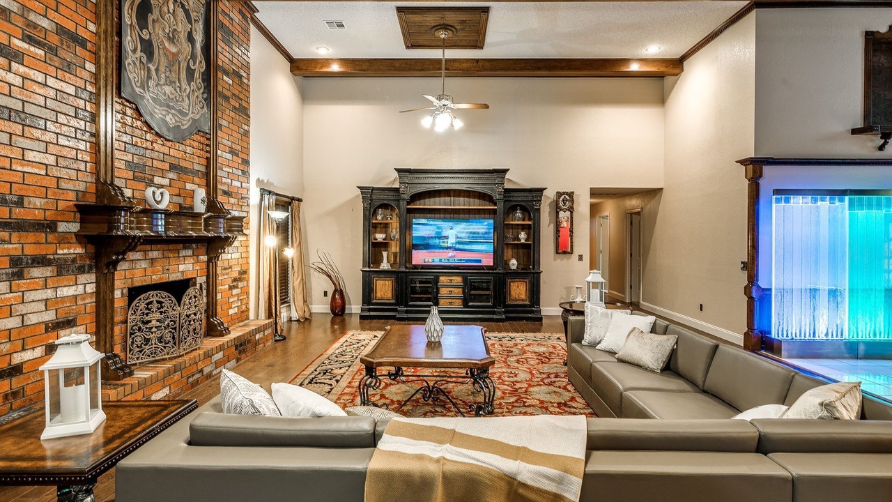 Photo of Livingroom in South Oklahoma City