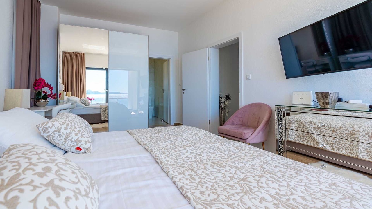 Photo of Bedroom in Blato