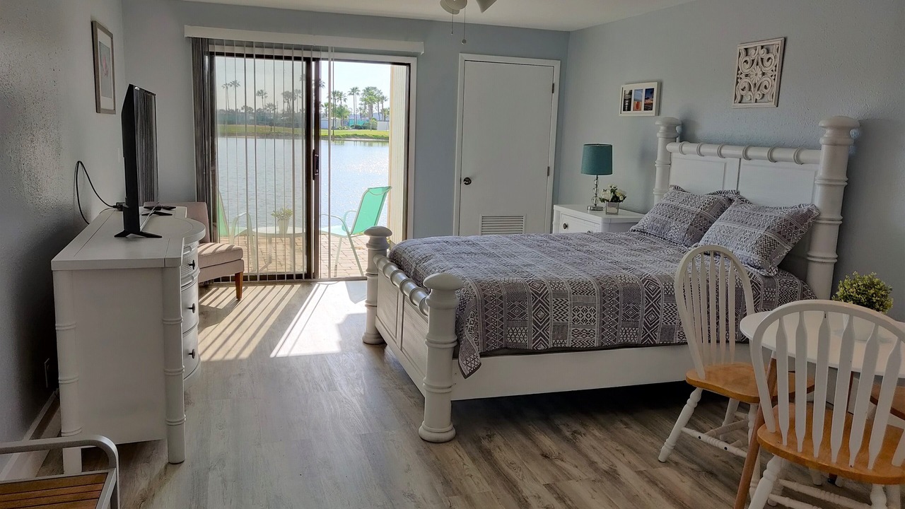 Photo of Bedroom in Wesley Chapel