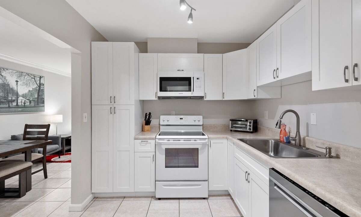 Photo of Kitchen in River Oaks