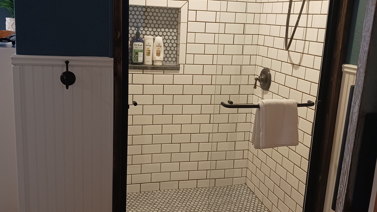 Photo of Bathroom in Lone Star