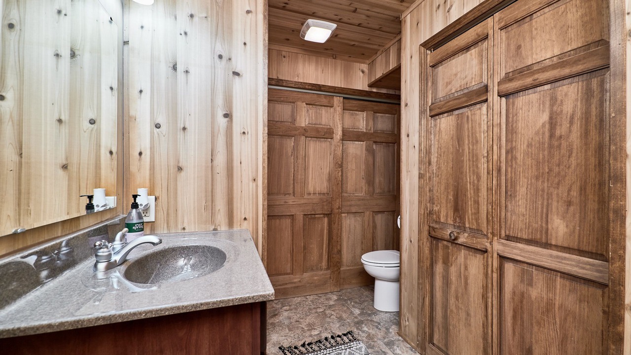 Photo of Bathroom in Innsbrook