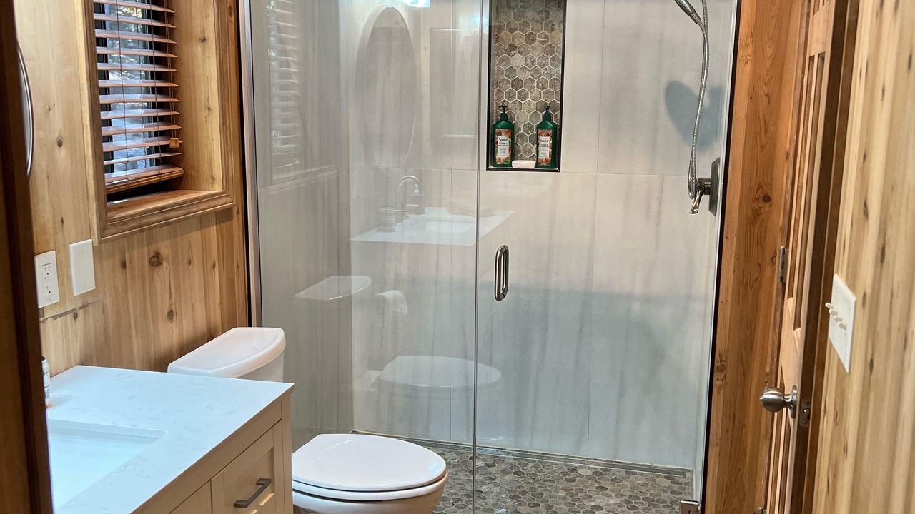 Photo of Bathroom in Innsbrook