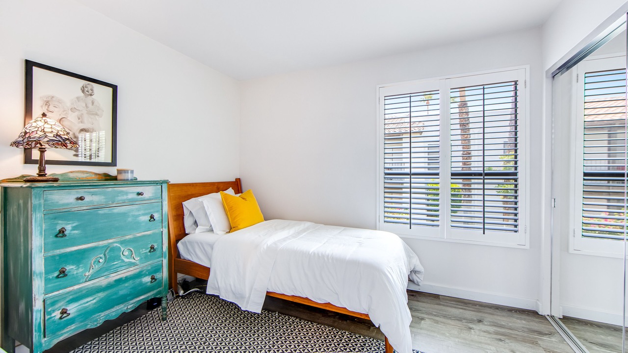 Photo of Bedroom in Canyon Corridor