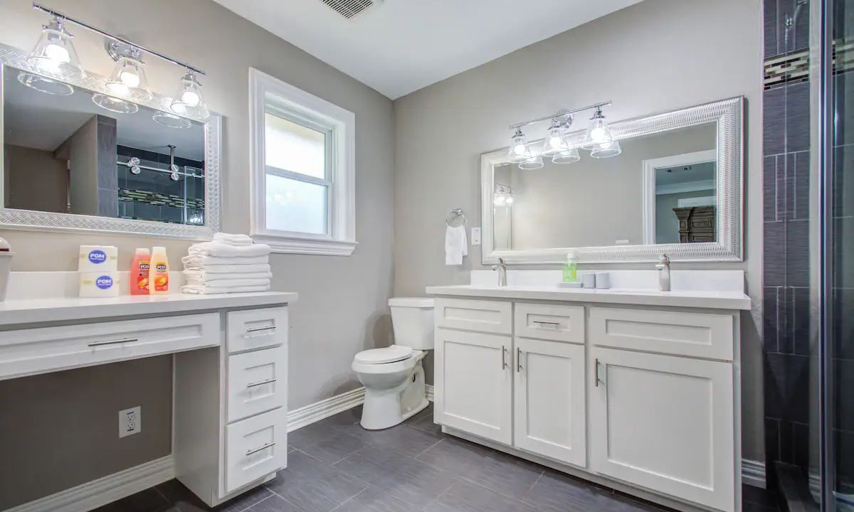Photo of Bathroom in Garden Oaks