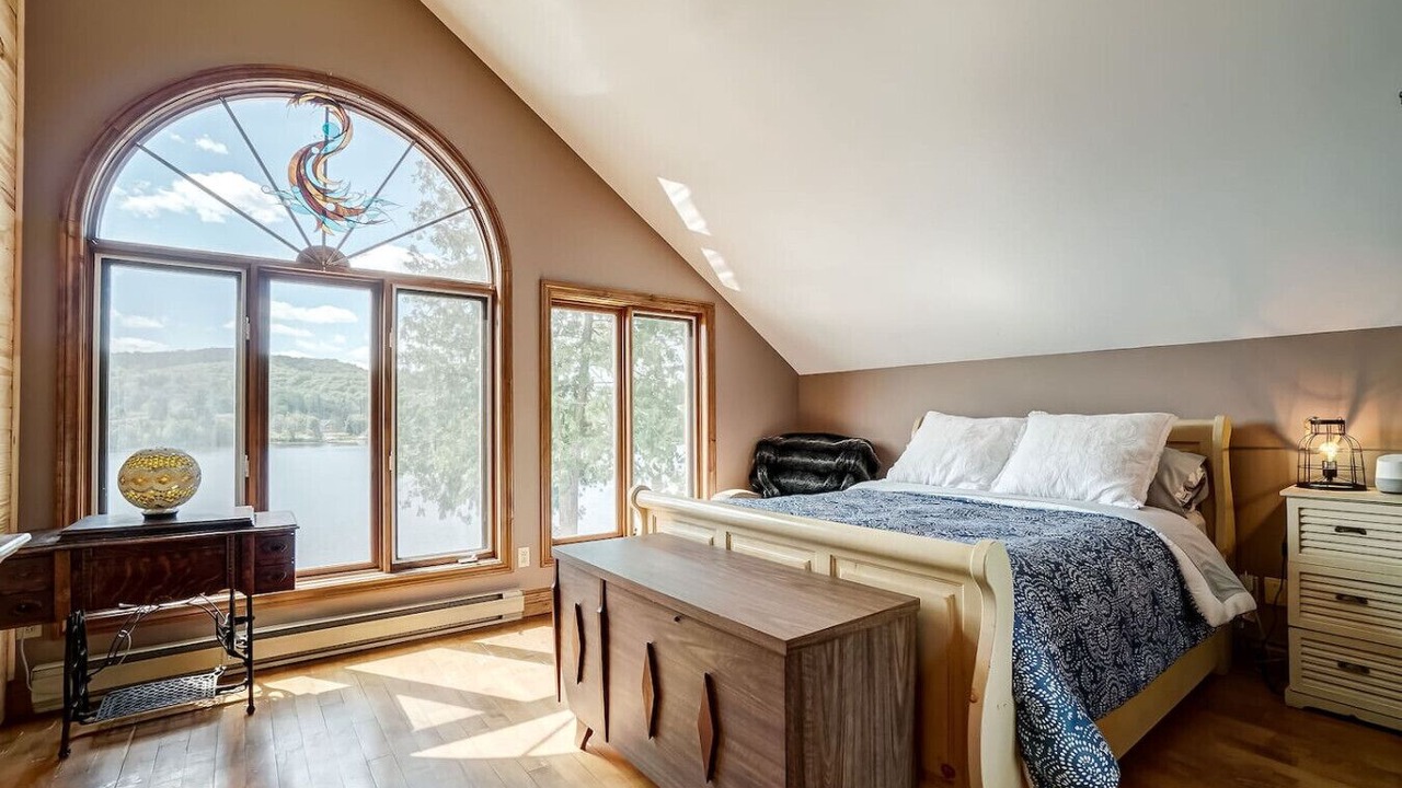 Photo of Bedroom in Val-des-Monts