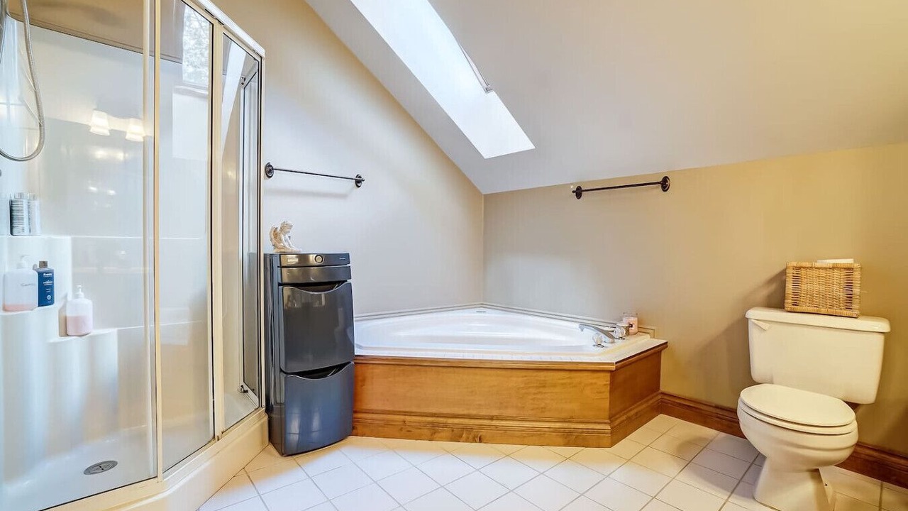 Photo of Bathroom in Val-des-Monts