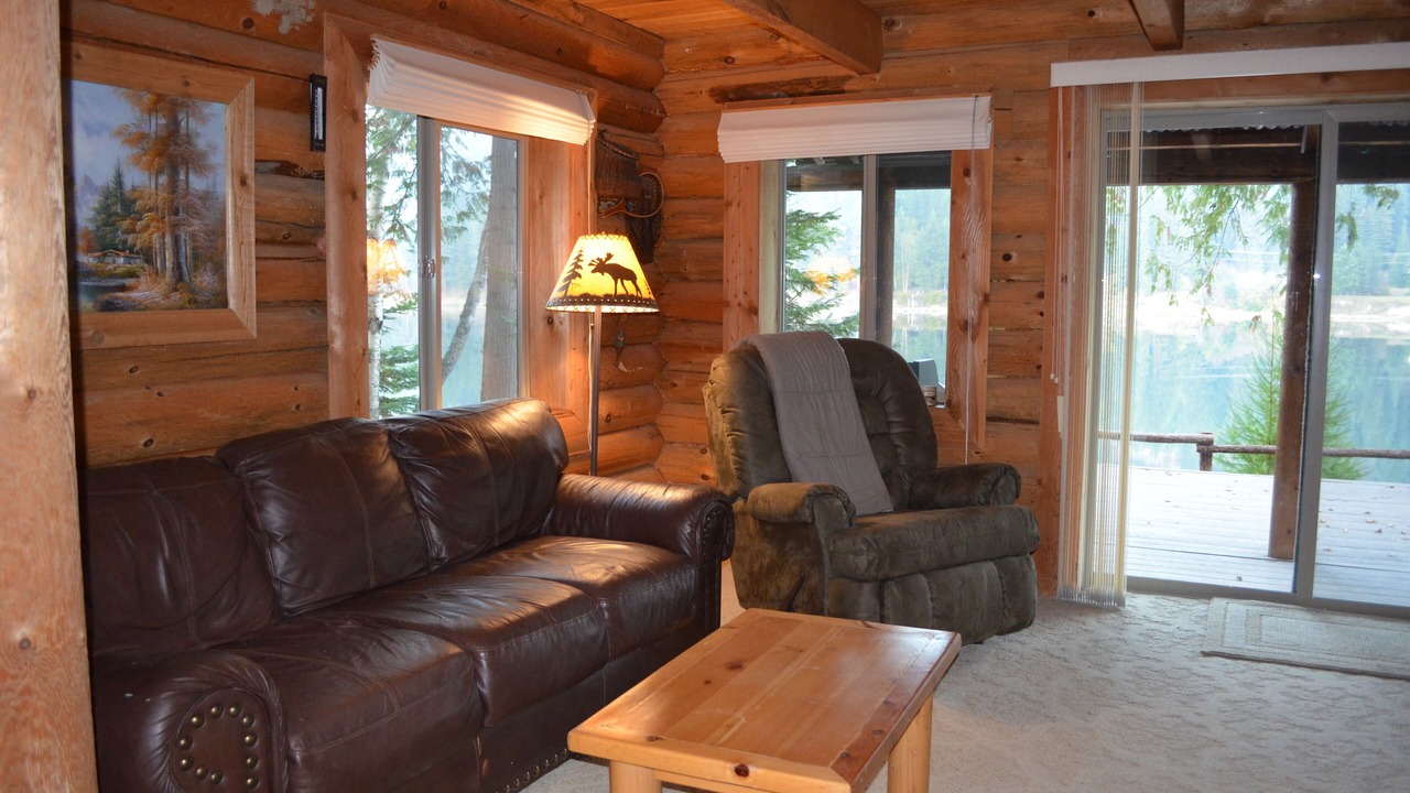 Photo of Livingroom in Cusick