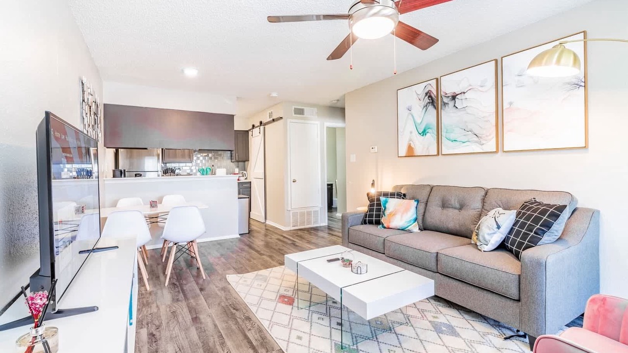 Photo of Livingroom in Dawson