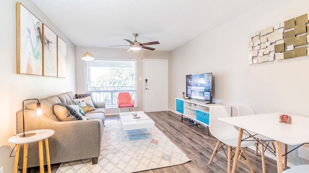 Photo of Livingroom in Dawson