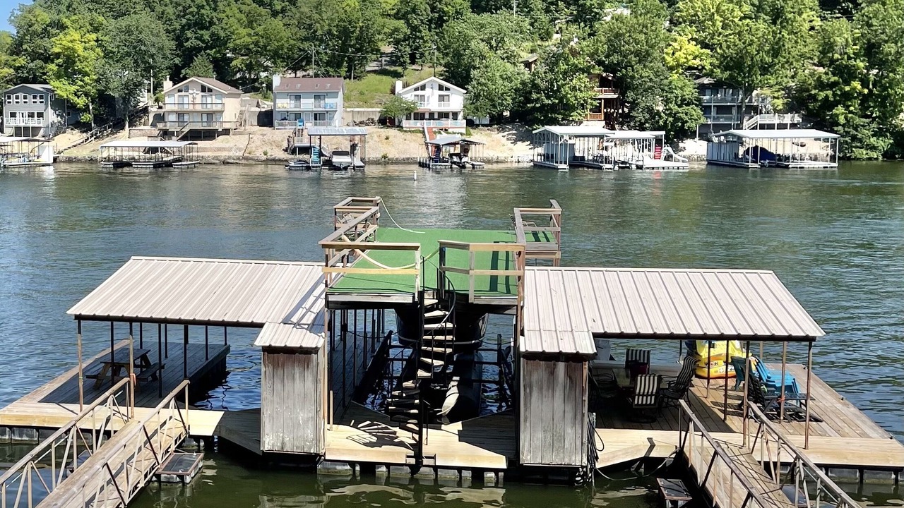 Photo of Others in Gravois Mills