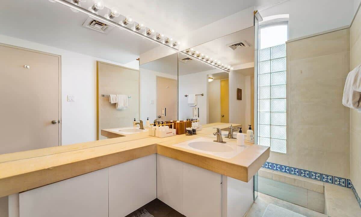 Photo of Bathroom in Downtown Austin