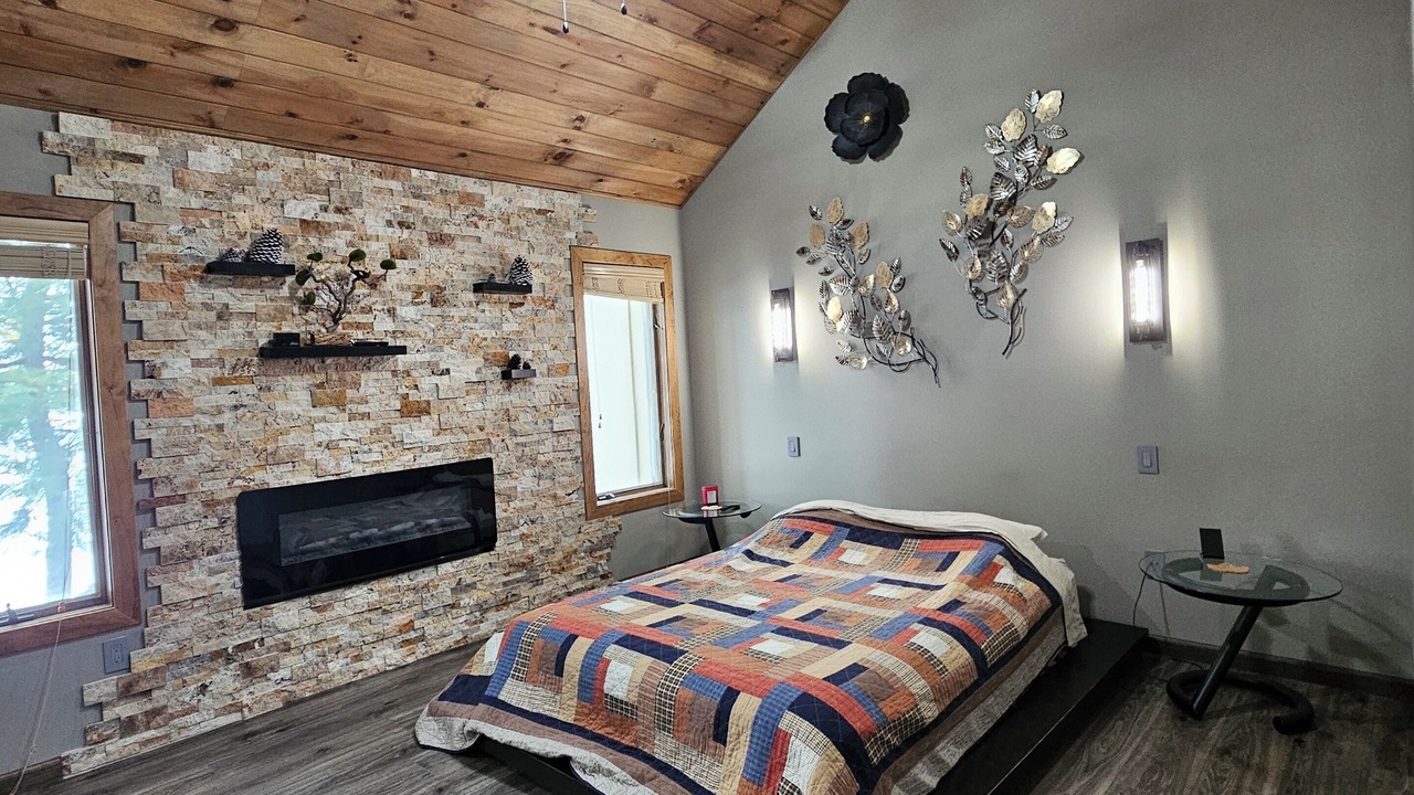Photo of Bedroom in Pocono Pines