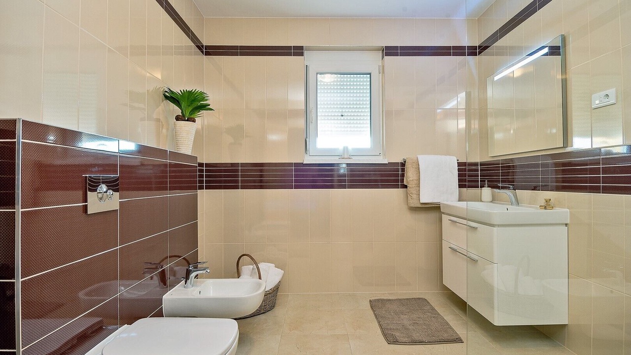 Photo of Bathroom in Mimice