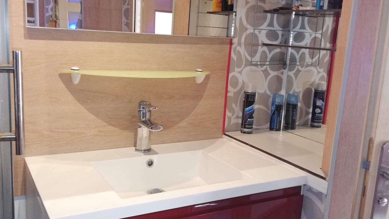Photo of Bathroom in Plombiees-Les-Dijon