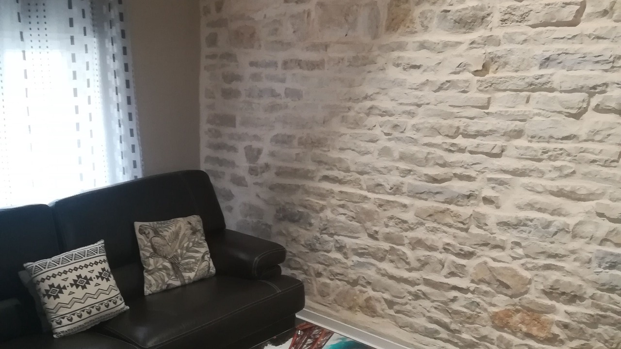 Photo of Livingroom in Plombiees-Les-Dijon