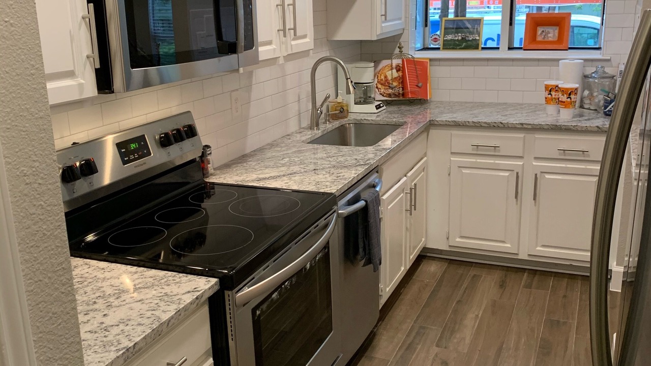 Photo of Kitchen in Far North Dallas