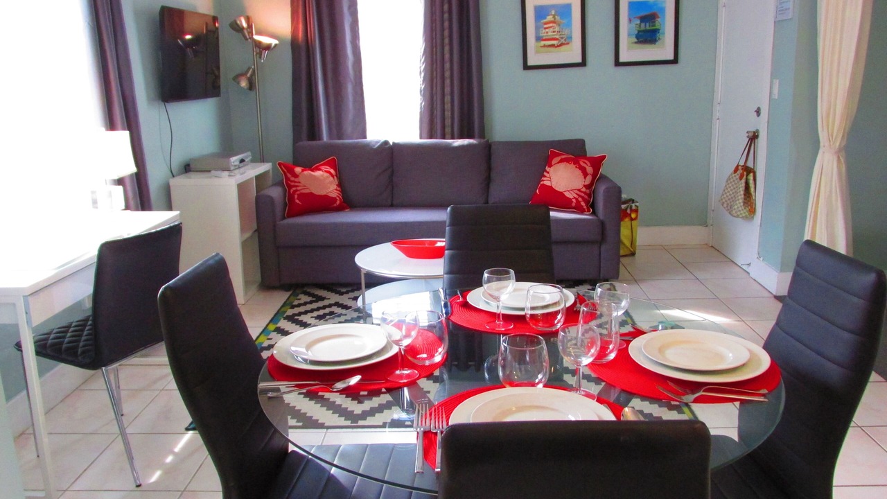 Photo of Livingroom in Mid Beach