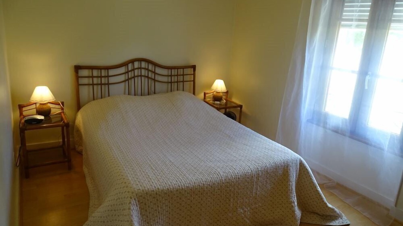 Photo of Bedroom in Reaup-Lisse
